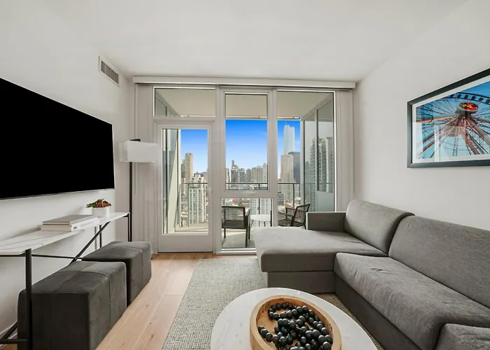 Level River North 4*