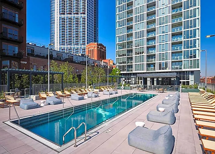 Hotel Level River North 4*