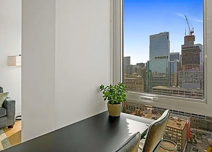 Hotel Level River North 4*